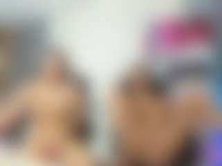Live cam show with EvaNoelleX - Ass Bouncing on Sweet Sext