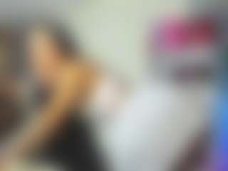 Live cam show with EvaNoelleX - Fingers on SpunkLive