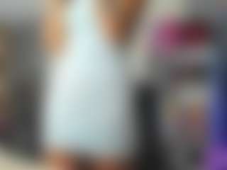 Live cam show with EvaNoelleX - Ass Bouncing on slutload