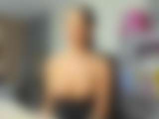 Live cam show with EvaNoelleX - Small Tits on eurowanks.com