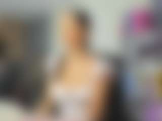 Live cam show with EvaNoelleX - Petite on boobsie.com