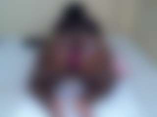 Live cam show with fancylulu - Ebony on CamClone