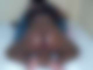 Live cam show with fancylulu - Black MILF on Gym Cam Girls