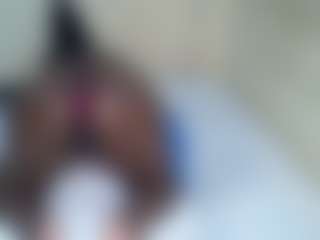 Live cam show with fancylulu - Black MILF on sexylivex.com