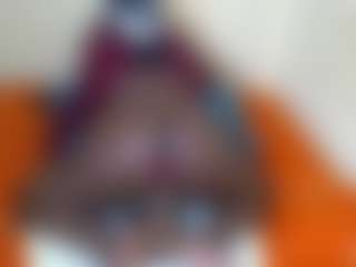 Live cam show with fancylulu - Squirt MILF on Soda Cam