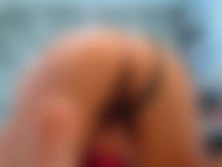 Live cam show with Isa_and_Nata - Camel Toe on Fit Hotties