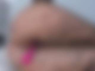 Live cam show with Zenda-Evans - Red Hair on AdultVida.com