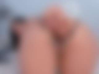 Live cam show with Zenda-Evans - Latina on Streamer API | colombia