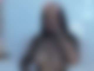 Live cam show with Zenda-Evans - Skinny on Camiplay Live