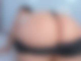 Zenda-Evans's Live Sex Cam Show