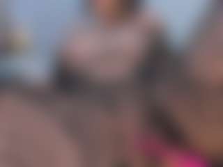 Live cam show with Zenda-Evans - Oil on Camversity
