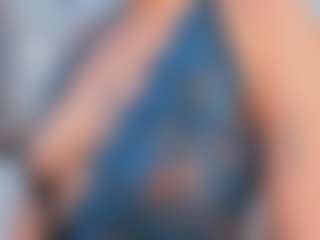Live cam show with Zenda-Evans - Red Hair Lush on LiveSexCams6