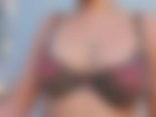 Live cam show with Zenda-Evans - Oil on Free Soda