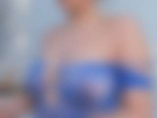 Live cam show with Zenda-Evans - Facial on Camsoda