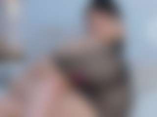 Live cam show with Zenda-Evans - Oil on Camsoda