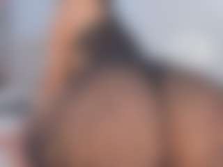 Live cam show with Zenda-Evans - Toys Teen (18+) on sexylive.show