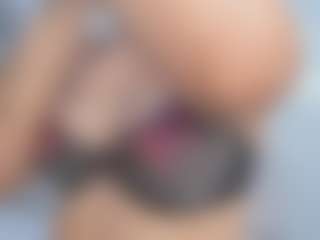 Live cam show with Zenda-Evans - Public on Mixed Magazine Live