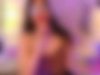 Live cam show with Milan - Facial Piercings on eurowanks.com
