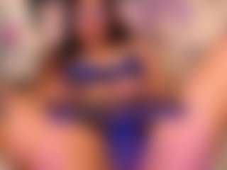 Live cam show with Milan - Young Adult on googirlz