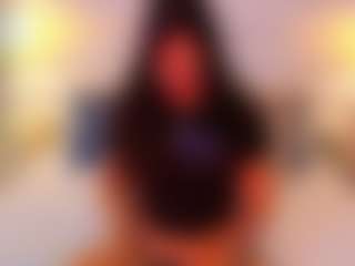 Live cam show with Milan - Squirt on eurowanks.com