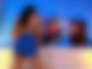 Live cam show with Milan - Brown Hair on SmokeAndPoke