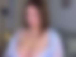 Live cam show with KylieLips - BBW on AdultVida.com