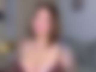 Live cam show with KylieLips - Big Tits on Dolls Live