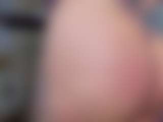 KylieLips's Live Sex Cam Show