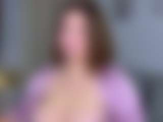 KylieLips's Live Sex Cam Show