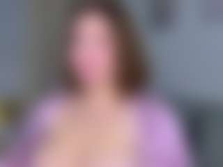 KylieLips's Live Sex Cam Show