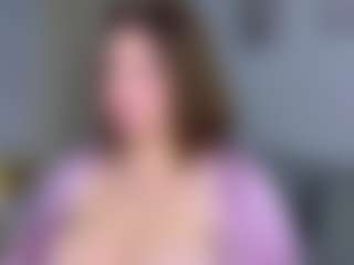 Live cam show with KylieLips - Sexwebcam on SpankPalCams