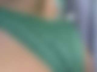 KylieLips's Live Sex Cam Show