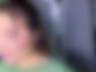 KylieLips's Live Sex Cam Show