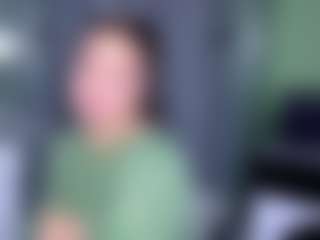 KylieLips's Live Sex Cam Show
