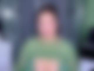 KylieLips's Live Sex Cam Show