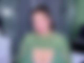 KylieLips's Live Sex Cam Show