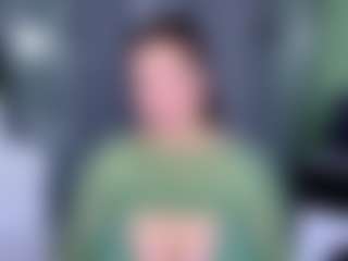 KylieLips's Live Sex Cam Show