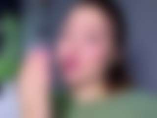 KylieLips's Live Sex Cam Show