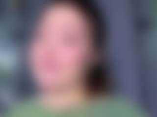 KylieLips's Live Sex Cam Show