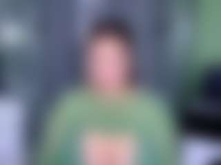 KylieLips's Live Sex Cam Show