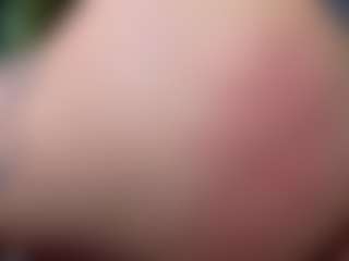 KylieLips's Live Sex Cam Show