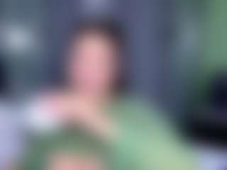 KylieLips's Live Sex Cam Show
