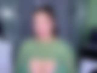 KylieLips's Live Sex Cam Show