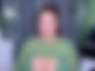 KylieLips's Live Sex Cam Show