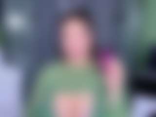 KylieLips's Live Sex Cam Show