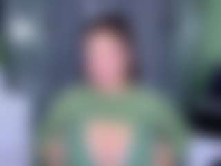 KylieLips's Live Sex Cam Show