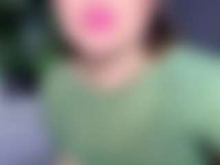 KylieLips's Live Sex Cam Show
