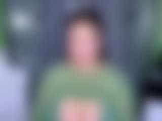 KylieLips's Live Sex Cam Show