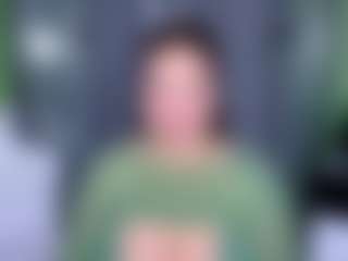 KylieLips's Live Sex Cam Show