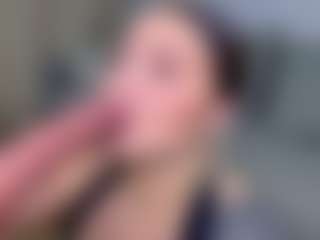 KylieLips's Live Sex Cam Show